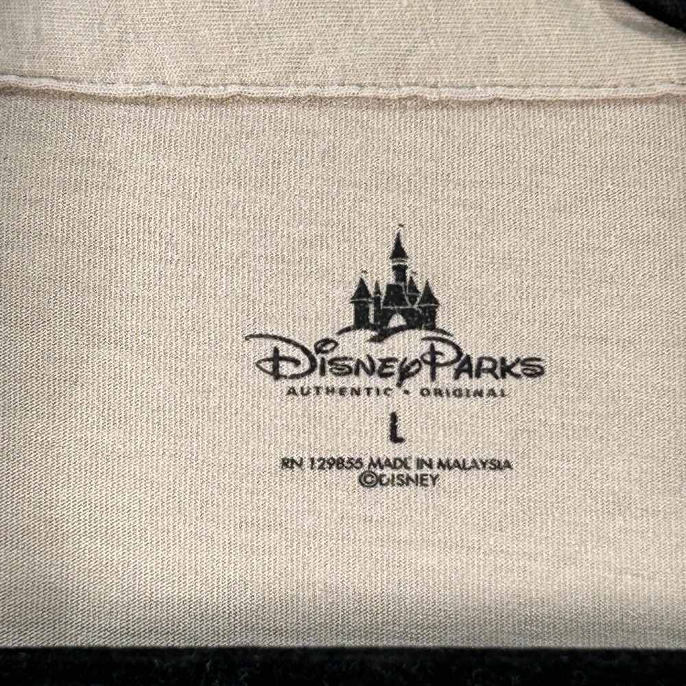 Disney Parks Pirates of the Caribbean Skeleton Graphic Polo Shirt Tan Mens L - Picture 3 of 8